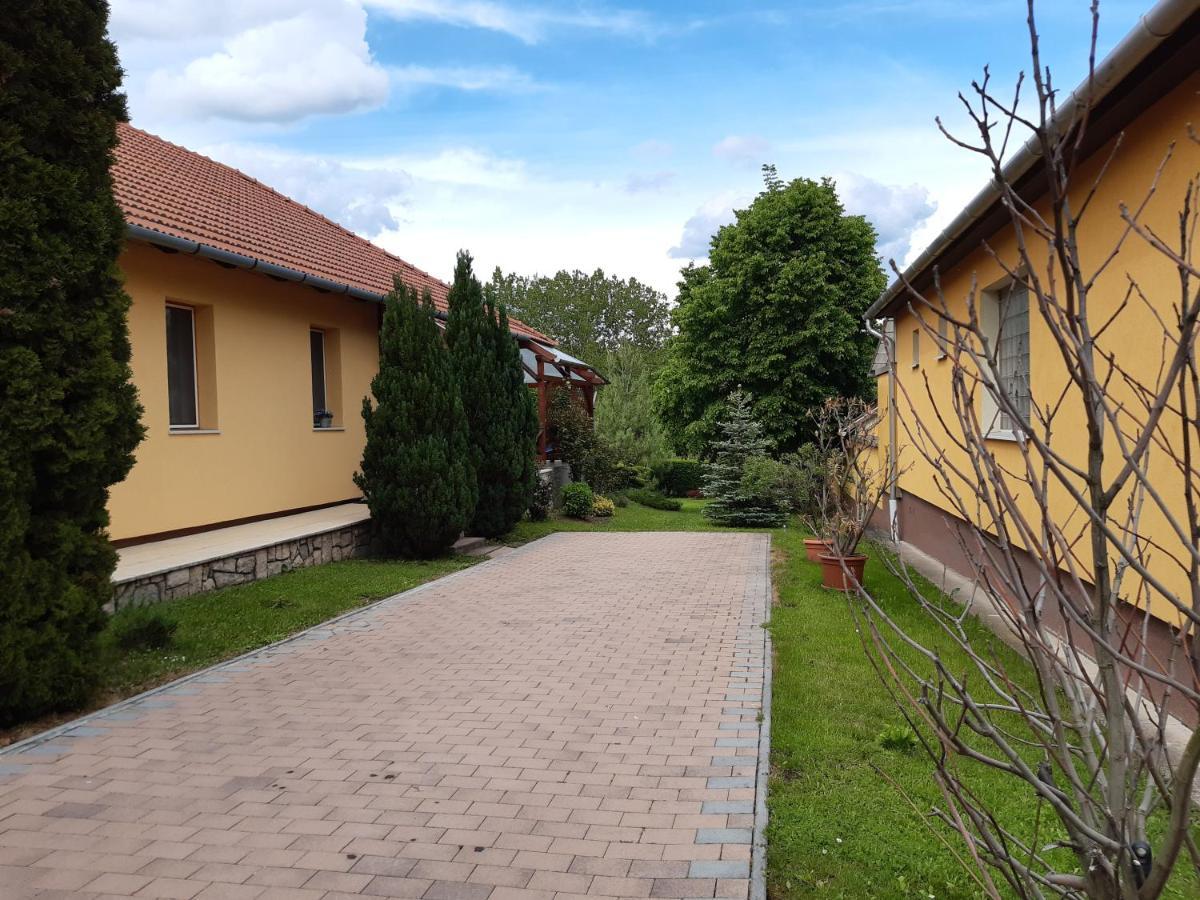 Villa Iris Egerszalók Eksteriør bilde